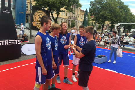 3x3 Basketbalová akadémia Trenčín na turnaji v Handlovej