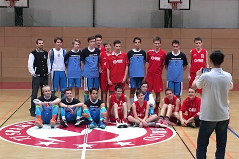 6 kôl pred koncom sezóny U15 víťazmi v tabuľke ČBF-Jižní Morava.